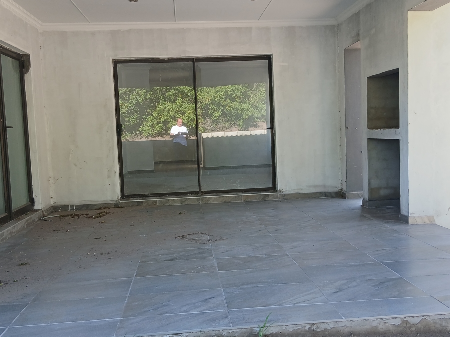 3 Bedroom Property for Sale in Paradise Beach Eastern Cape